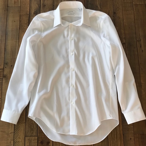 Calvin Klein Dress Shirt. - Picture 1 of 3